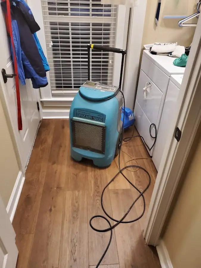 Commercial dehumidifier deployed for Crawl Space Restoration in Dyersburg